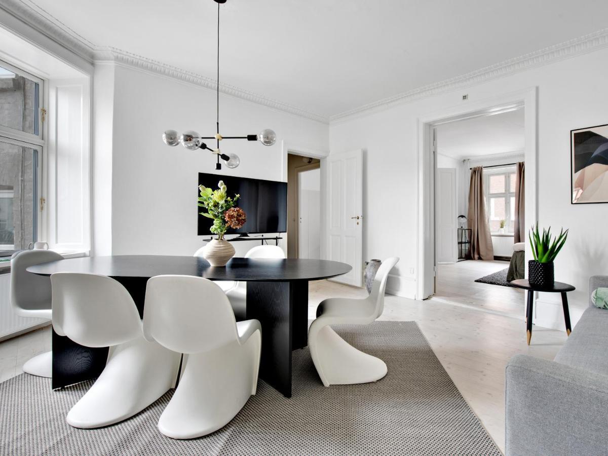 Sanders Stage - Perfectly Planned Three-Bedroom Apartment Near Nyhavn كوبنهاجن المظهر الخارجي الصورة